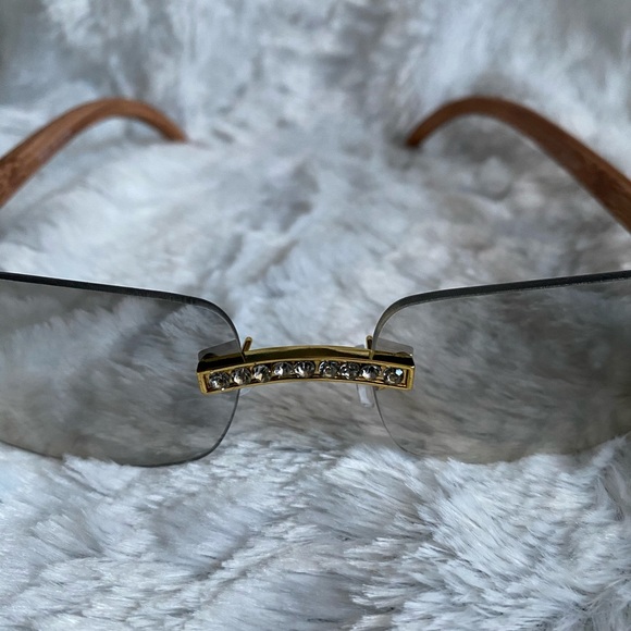 Trendy frames - Picture 3 of 3